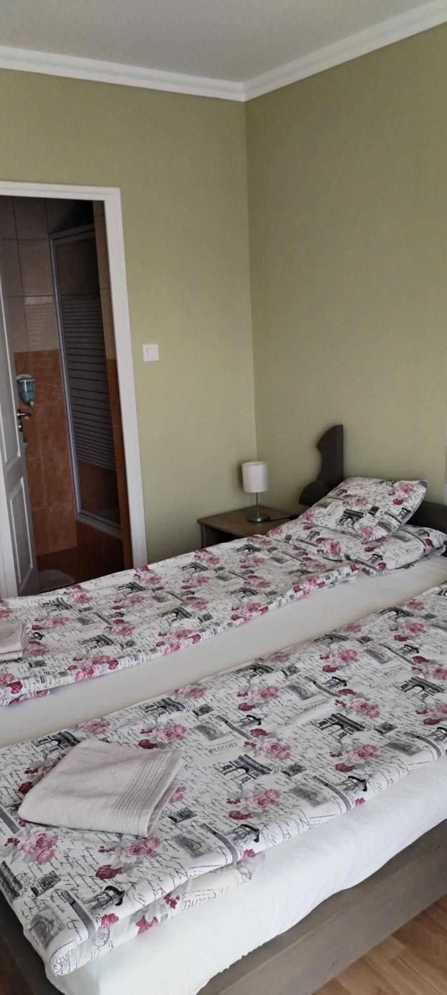 Levendula Apartmanhaz Гайдусобосло Екстер'єр фото